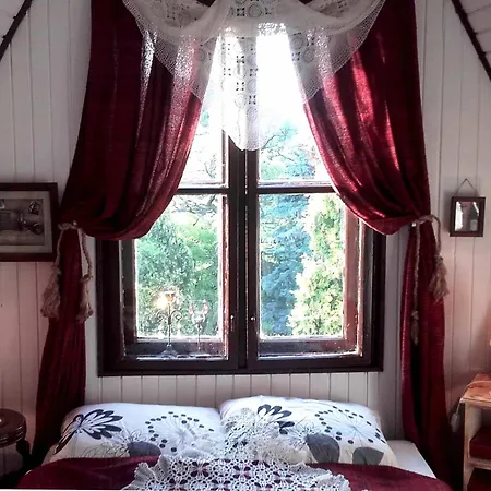 Nyaraló Romantikus Házikó A Dunánál *